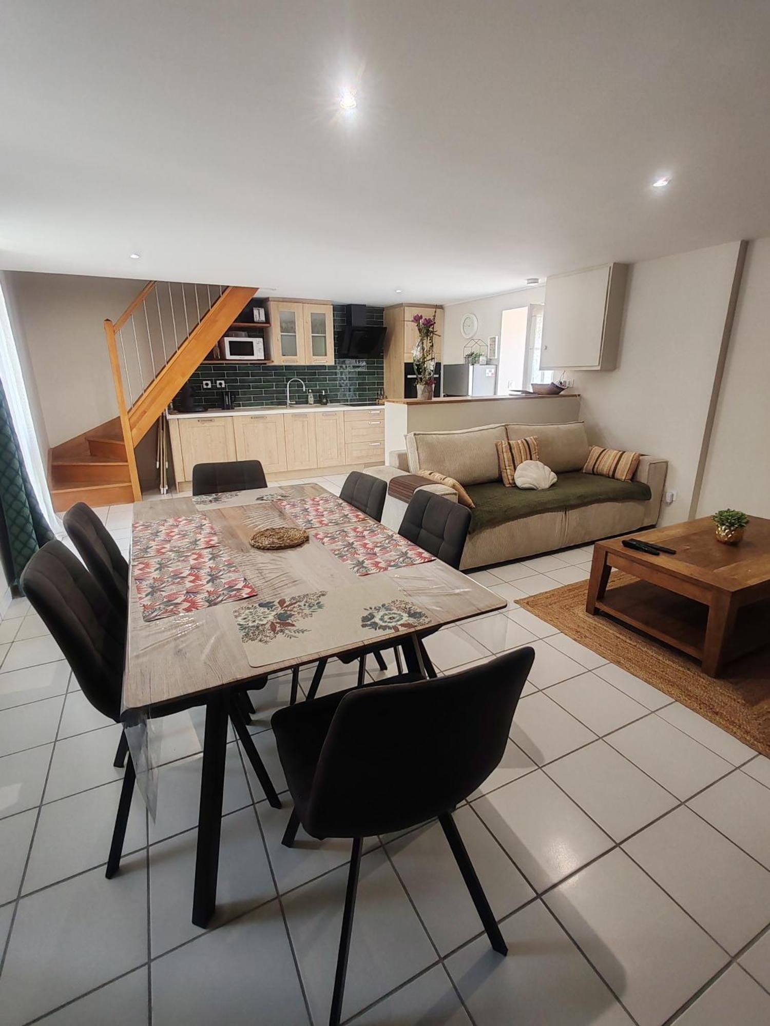 Jolie Maison Au 34 Centre-Ville Angoulême Exteriör bild